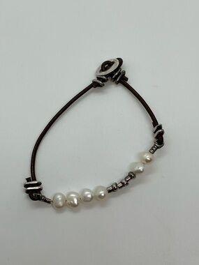 Silpada 925 Sterling Silver Freshwater Pearl Leather Bracelet | 8”